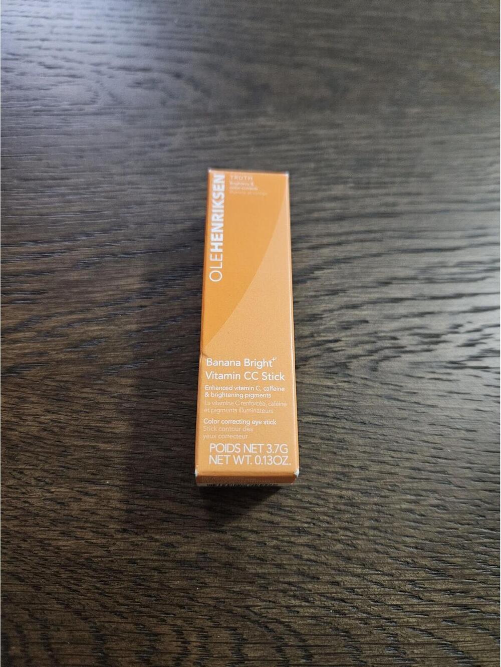OLEHENRIKSEN Banana Bright Vitamin CC Stick in apricot
